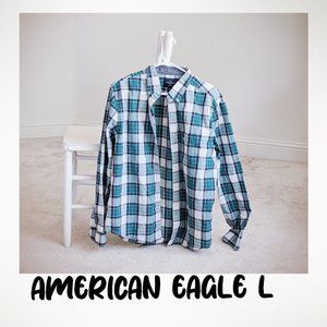 American Eagle -L Classic Fit Button Down
